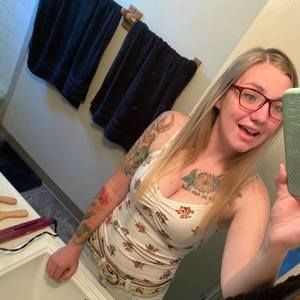 Meet your Posher, Crystallyne